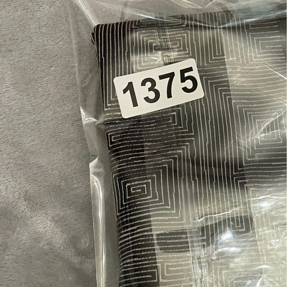 Lululemon Pace Rival Crop Maze Jacquard Leggings White Black 31375 - Picture 13 of 13